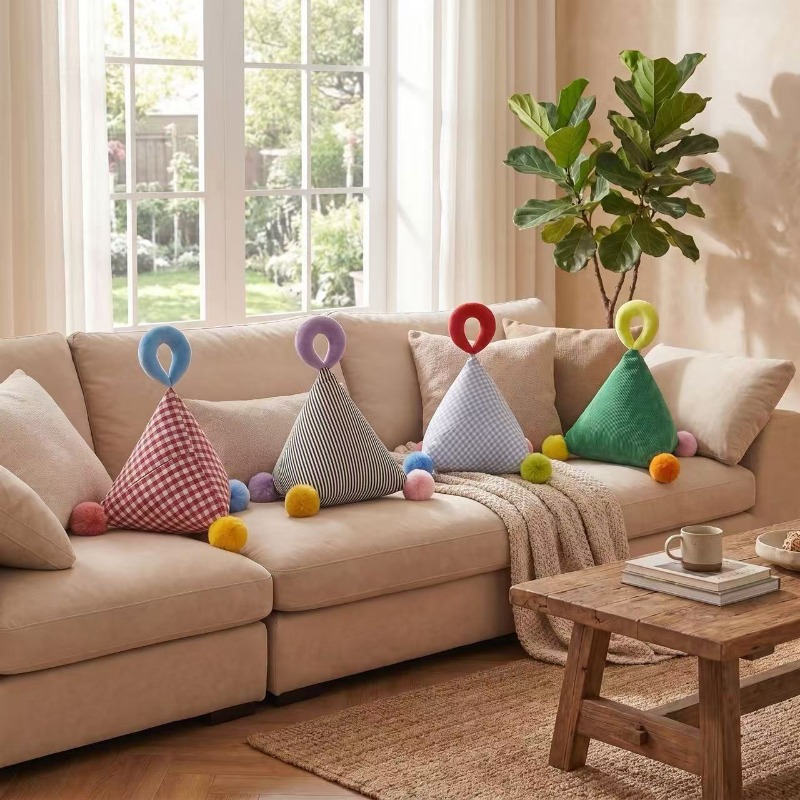 Coussin décoratif en forme de  - Home Textiles & Decorations avis et prix